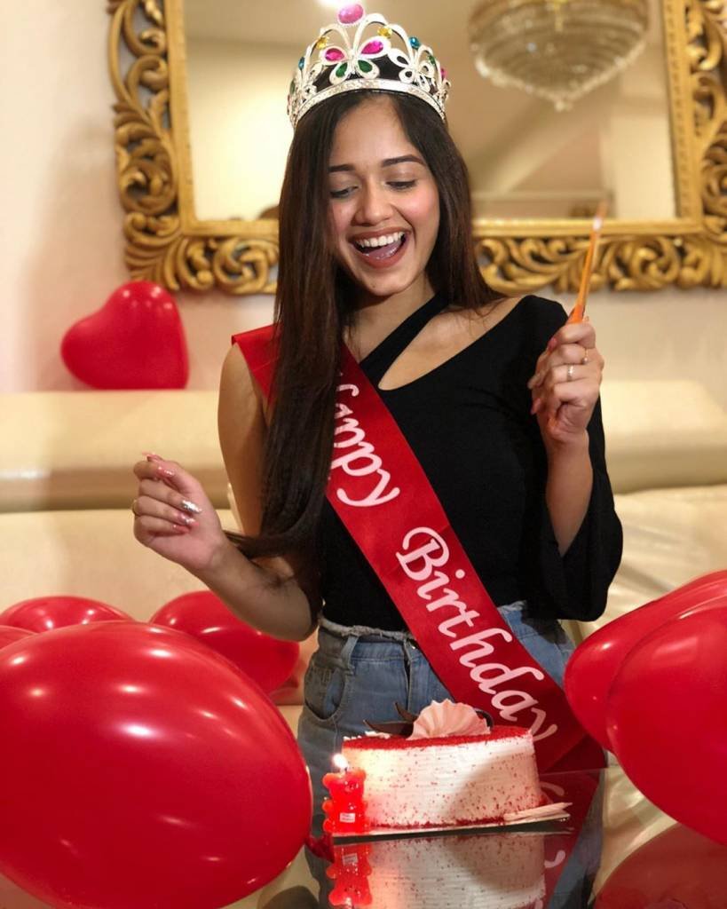 Young-actress-and-tik-tok-queen-zannat-jubair-celebrating-her-birthday