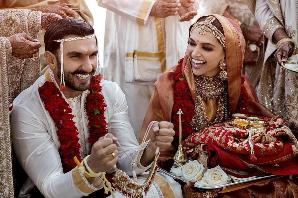 marriage-ceremony-photo-of-ranbir-singh-and-bollywood-actress-deepika-padukone-1024x683