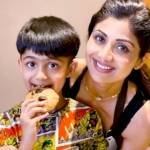 Shilpa Shetty Kundra has been baking for a very long time now. The actress took up a new cookie session with her boy, Viaan Kundra!