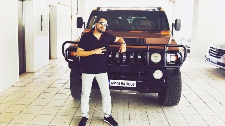 5 Famous Indian Celebs Who Owns Hummer